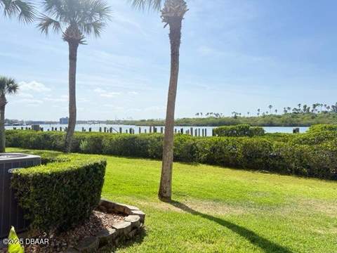 460 Bouchelle Drive #104, New Smyrna Beach FL - photo 15 of 45