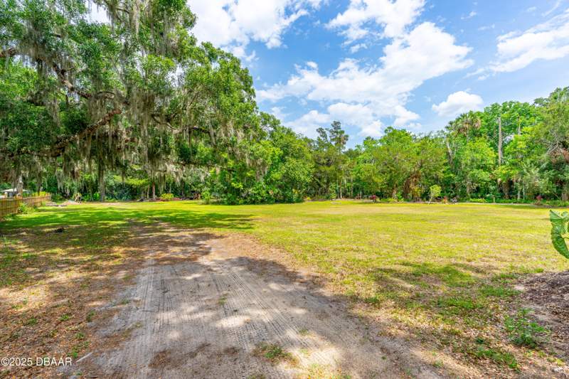 1 bedroom Mobile Home at 849 Terrace Avenue, Not In Subdivision, Daytona Beach — photo 5