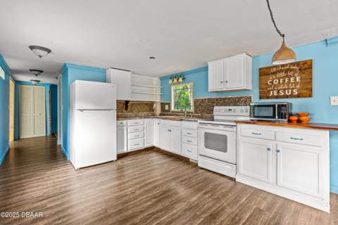 849 Terrace Avenue, Daytona Beach FL - photo 15 of 24