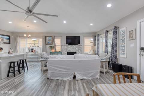 333 Ribault Avenue, Daytona Beach FL - photo 17 of 84