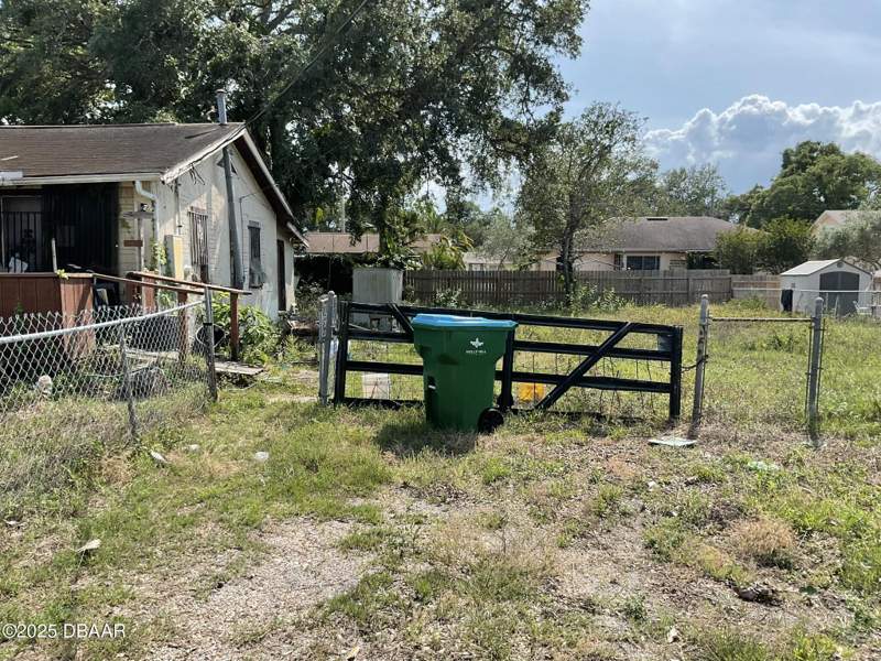 2 bedroom Single Family Residence at 1226 Bender Avenue, Powers Allotment, Holly Hill — photo 3
