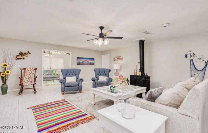 3 bedroom Single Family Residence at 400 Palm Avenue, Tomoka Estates, Ormond Beach — photo 2