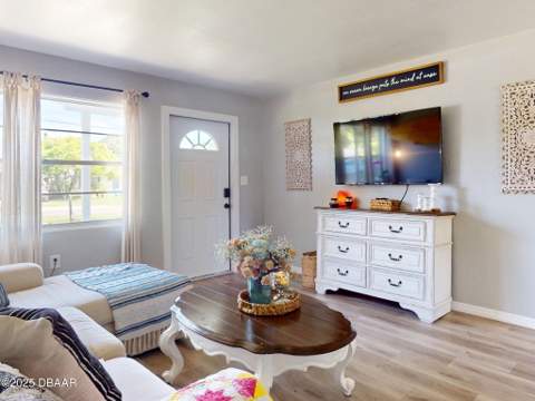903 Conrad Drive, New Smyrna Beach FL - photo 8 of 47
