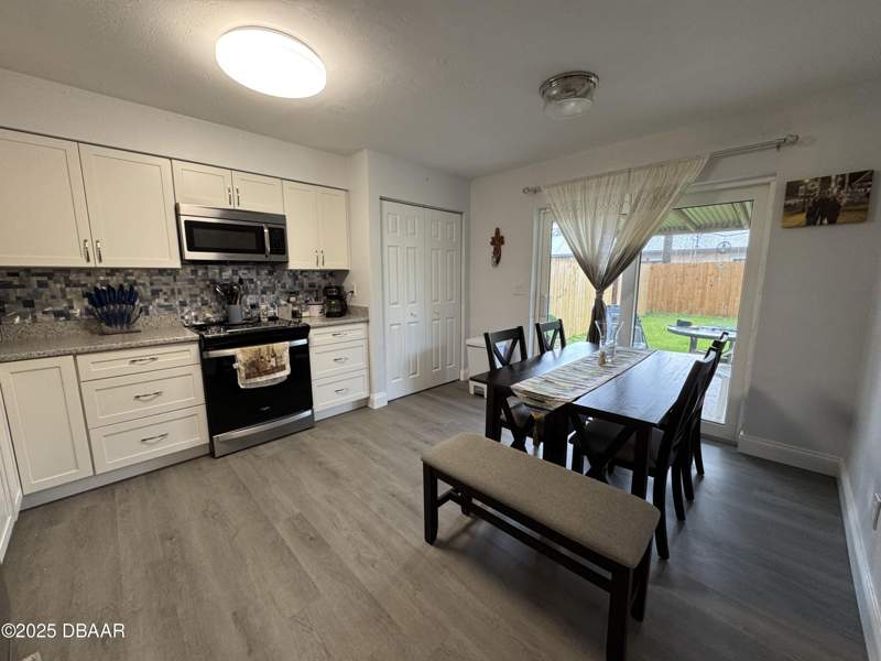 2 bedroom Single Family Residence at 940 Boulder Drive, Big Tree Village, South Daytona — photo 3