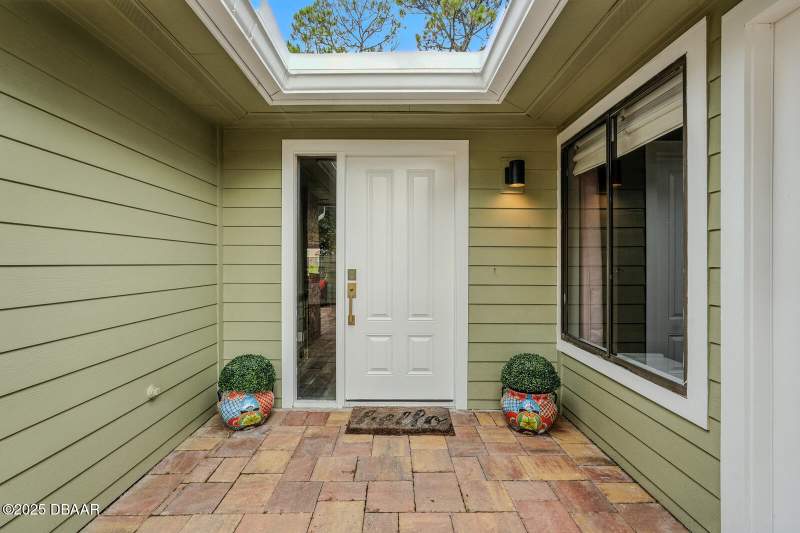 2 bedroom Townhouse at 220 Surf Scooter Drive, Pelican Bay, Daytona Beach — photo 2