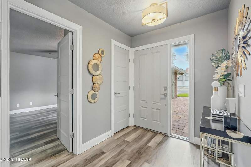 2 bedroom Townhouse at 220 Surf Scooter Drive, Pelican Bay, Daytona Beach — photo 3