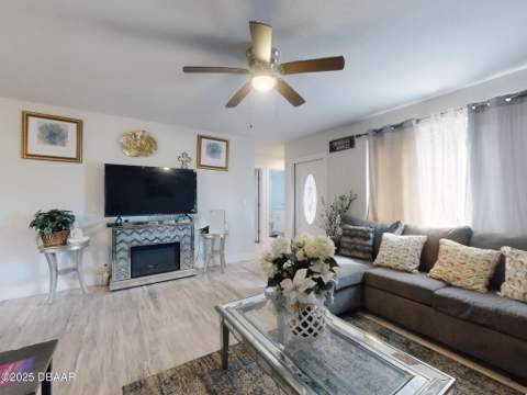 5476 W Bayshore Drive, Port Orange FL - photo 6 of 39