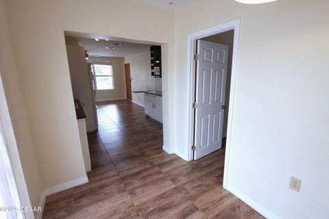 27 Hibiscus Drive, Ormond Beach FL - photo 12 of 55