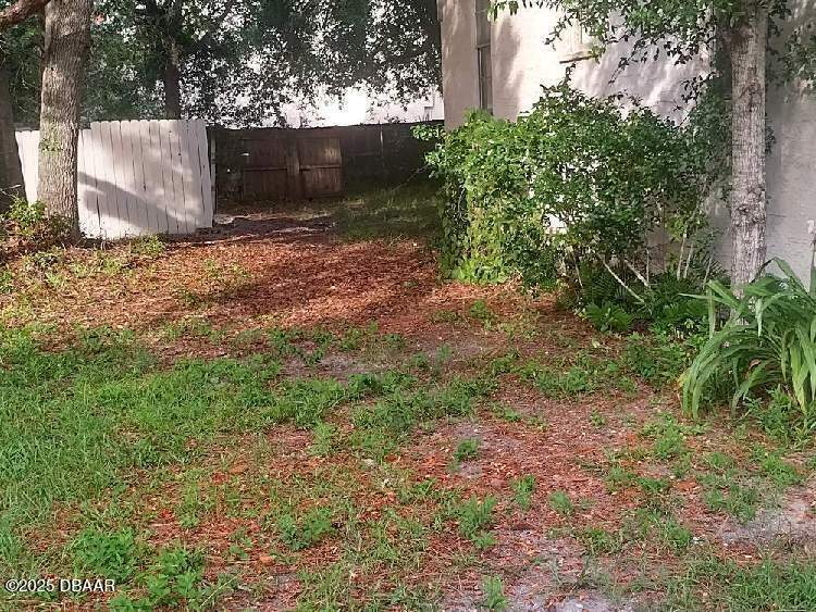 5 bedroom Single Family Residence at 241 S Franklin Street, Daytona Gardens, Daytona Beach — photo 4