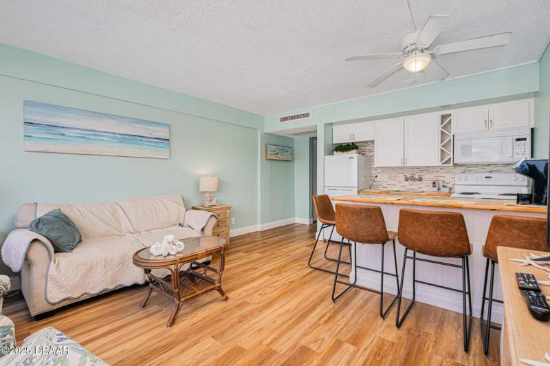1 bedroom Condotel at 219 S Atlantic Avenue #338, Daytona Inn Beach Resort Condo, Daytona Beach — photo 4