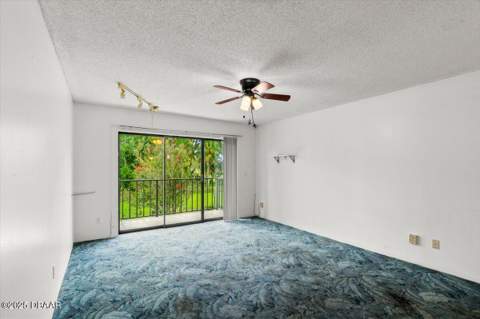 1508 Virginia Avenue #206, Daytona Beach FL - photo 11 of 41