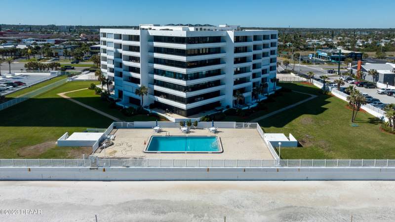 3 bedroom Condominium at 901 S Atlantic Avenue #PH2, Aliki Atrium Condo, Ormond Beach — photo 2