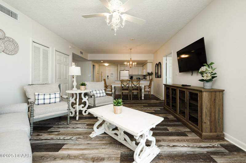 2 bedroom Condotel at 350 N Atlantic Avenue #2120, Fairfield Db Oceanwalk 02, Daytona Beach — photo 3