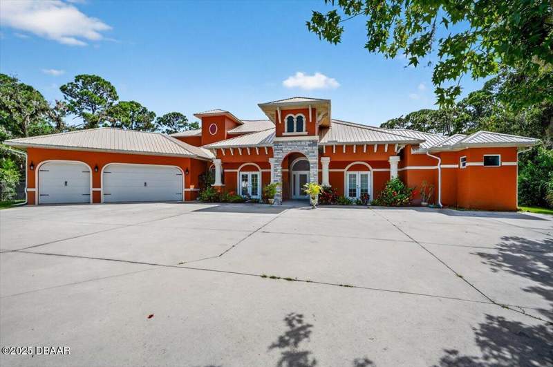 4 bedroom Single Family Residence at 3344 S Ridgewood Avenue, Not In Subdivision, Port Orange — photo 4