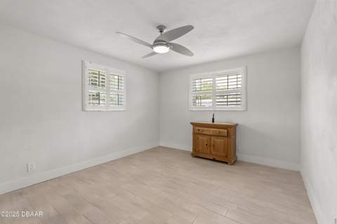 2061 Oriole Lane, South Daytona FL - photo 12 of 24