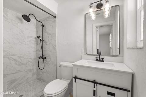 2061 Oriole Lane, South Daytona FL - photo 11 of 24