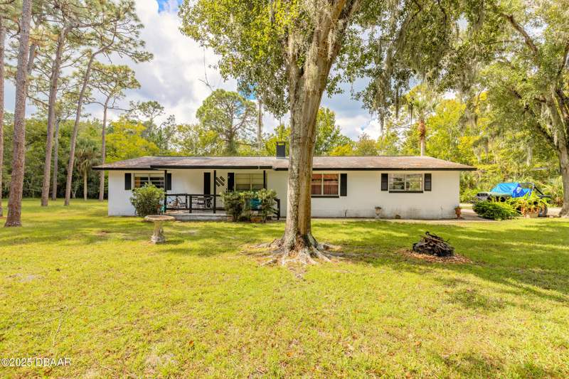 3 bedroom Single Family Residence at 1648 Old Tomoka Road #W, Not In Subdivision, Ormond Beach — photo 3