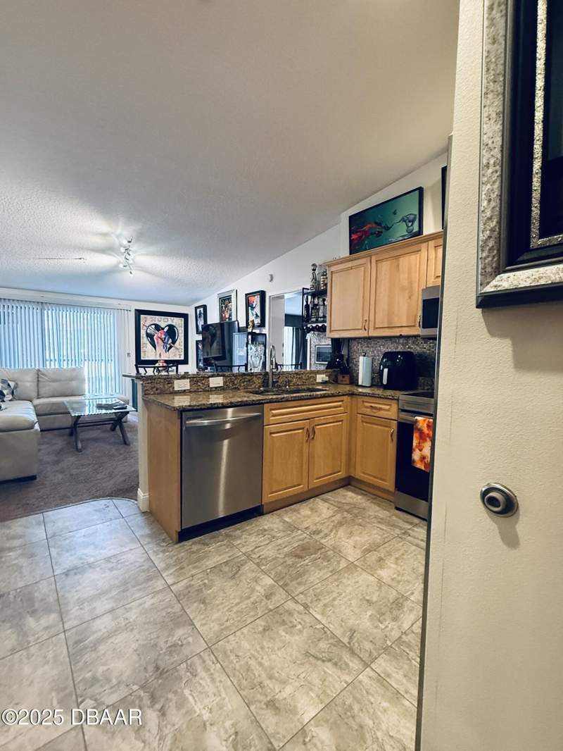 2 bedroom Condominium at 1635 N US Highway 1 #224, Destination Daytona Condo, Ormond Beach — photo 4