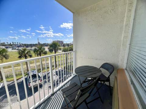 935 S Atlantic Avenue #303, Daytona Beach FL - photo 6 of 49
