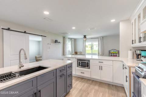 8 Robben Terrace, Daytona Beach FL - photo 8 of 35