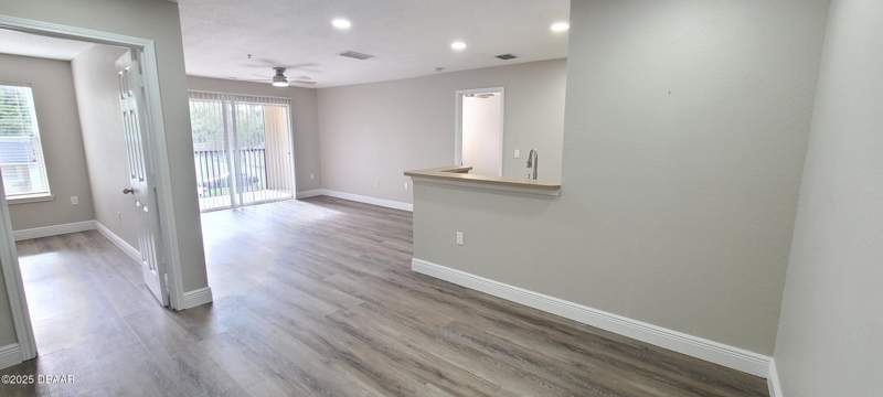 2 bedroom Condominium at 940 Village Trail #3-205, Villaggio On The Lakes Condo, Port Orange — photo 4