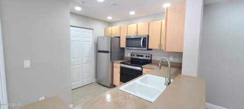 940 Village Trail #3-205, Port Orange FL - photo 10 of 42
