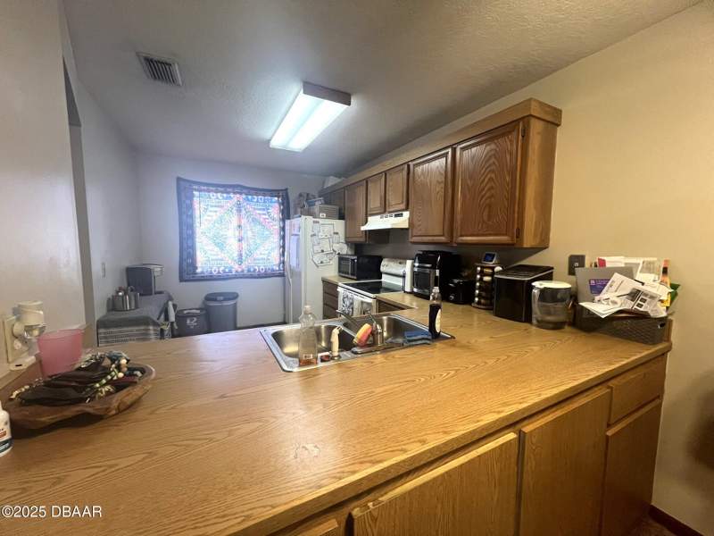 2 bedroom Townhouse at 3552 Forest Branch Drive #C, Townhomes West, Port Orange — photo 3