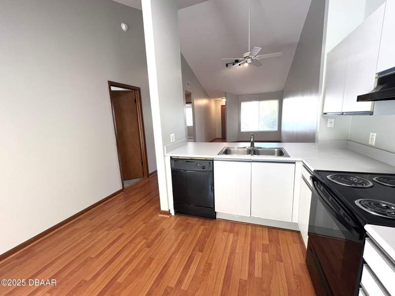 2 bedroom Townhouse at 3552 Forest Branch Drive #B, Townhomes West, Port Orange — photo 5