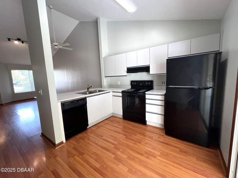 2 bedroom Townhouse at 3552 Forest Branch Drive #B, Townhomes West, Port Orange — photo 2