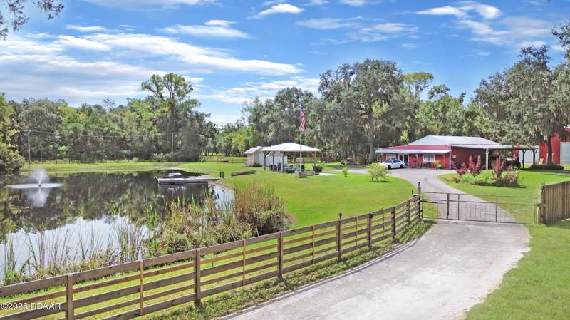 1 bedroom Farm at 2310 Doster Drive, Corbin Park, New Smyrna Beach — photo 4