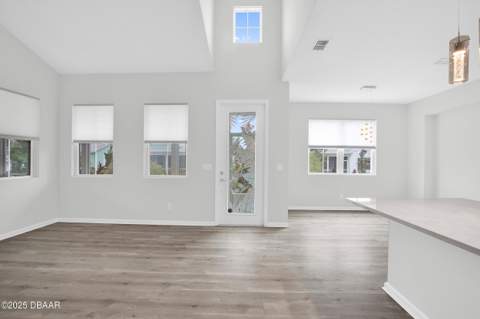 472 Landshark Boulevard, Daytona Beach FL - photo 6 of 99