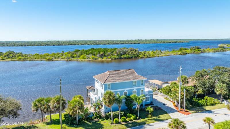 3 bedroom Single Family Residence at 2302 John Anderson Drive, Not In Subdivision, Ormond Beach — photo 5