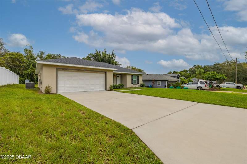 3 bedroom Single Family Residence at 1171 9th Street, Highland, Orange City — photo 4