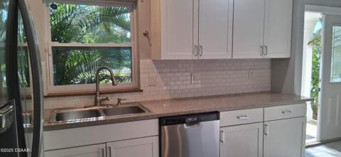 653 Sweetwood Drive, Port Orange FL - photo 7 of 38