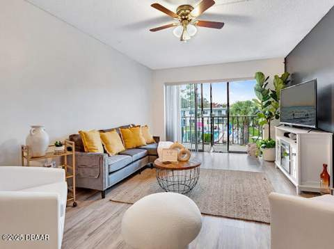 1504 Virginia Avenue #203, Daytona Beach FL - photo 12 of 24