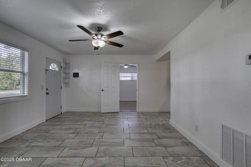 3 bedroom Single Family Residence at 843 Niles Street, Daytona Beach, Daytona Beach — photo 5