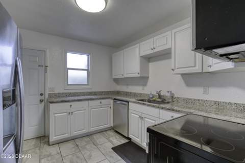 843 Niles Street, Daytona Beach FL - photo 10 of 32