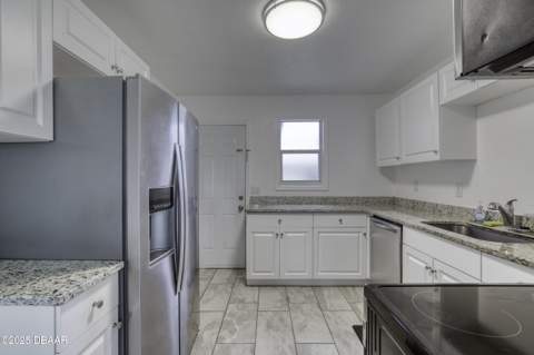 843 Niles Street, Daytona Beach FL - photo 11 of 32