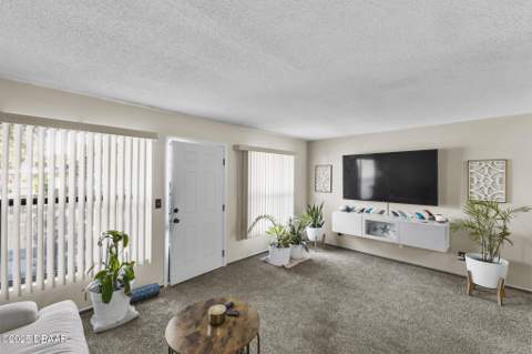 112 Lacosta Lane #115, Daytona Beach FL - photo 7 of 29