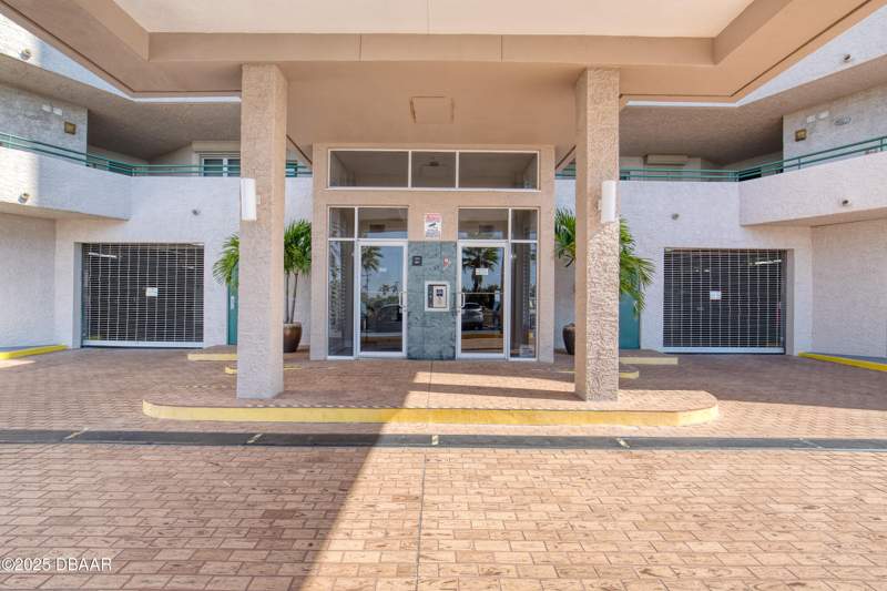 3 bedroom Condominium at 3315 S Atlantic Avenue #705, Dimucci Twin Towers, Daytona Beach Shores — photo 2