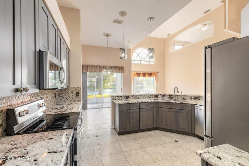 4 bedroom Single Family Residence at 1424 New Bolton Drive, Sunrise Oaks, Port Orange — photo 4