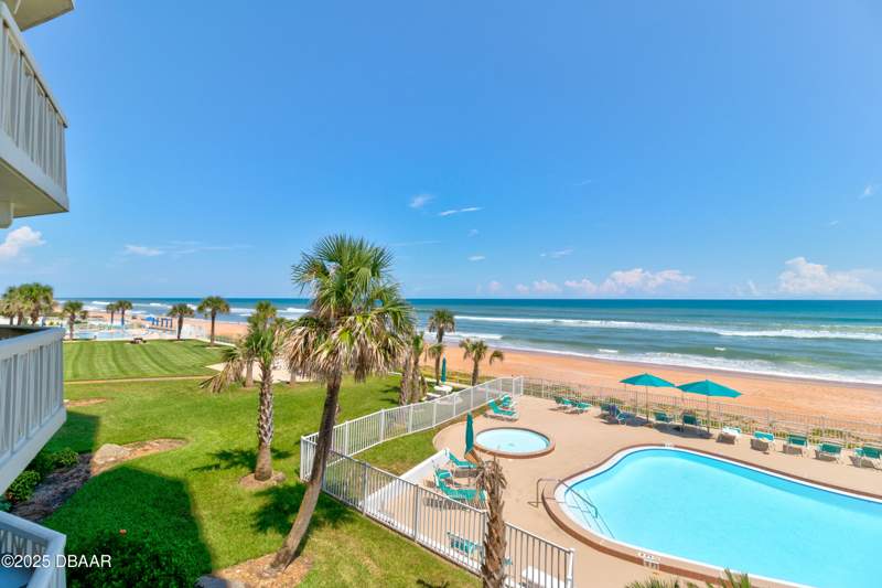 2 bedroom Condominium at 1133 Ocean Shore Boulevard #1103, Not In Subdivision, Ormond Beach — photo 4