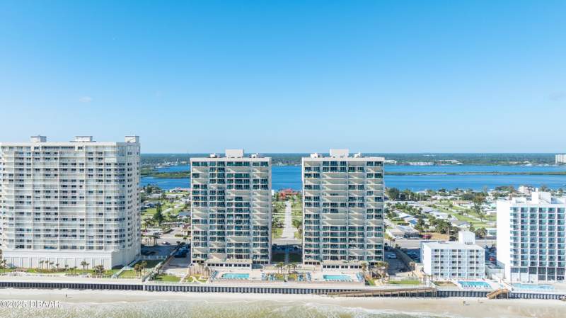 3 bedroom Condominium at 3311 S Atlantic Avenue #201, Dimucci Twin Towers North And South, Daytona Beach — photo 2