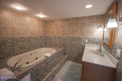 1420 N Atlantic Avenue #1903, Daytona Beach FL - photo 18 of 30