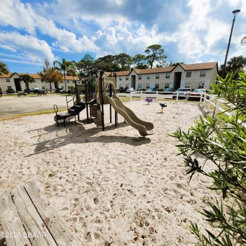 415 Banana Cay Drive #B, South Daytona FL - photo 23 of 26