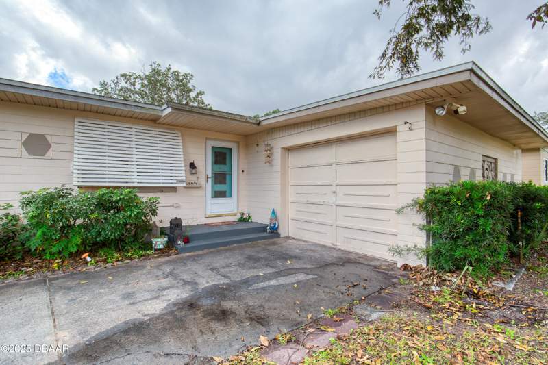 3 bedroom Single Family Residence at 149 Granada Street, Not In Subdivision, Holly Hill — photo 2