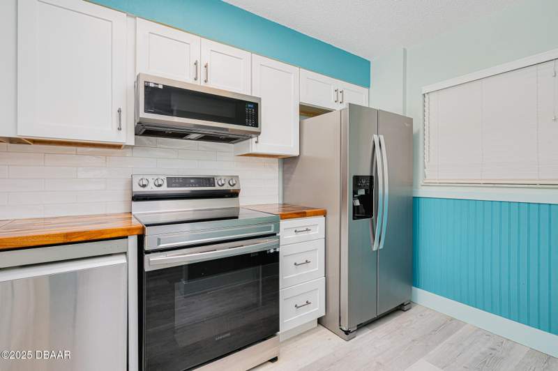 2 bedroom Condominium at 145 N Halifax Avenue #105, Harbor View Condo, Daytona Beach — photo 4