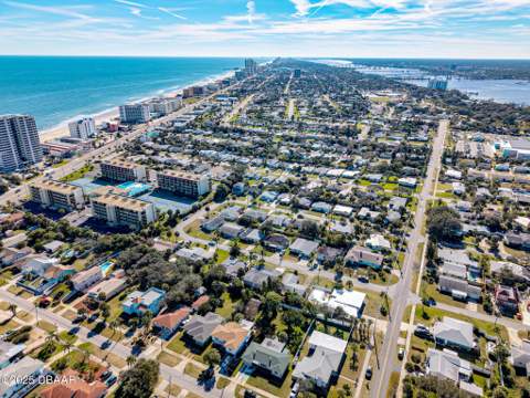 417 Manhattan Avenue, Daytona Beach FL - photo 19 of 23