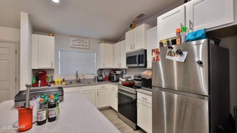324 N Caroline Street, Daytona Beach FL - photo 8 of 23