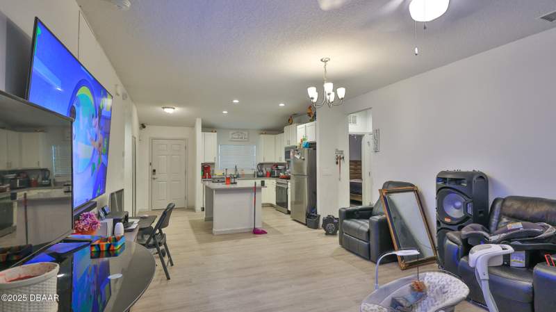 3 bedroom Single Family Residence at 324 N Caroline Street, Pleasant Acres, Daytona Beach — photo 4